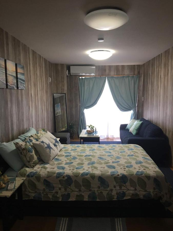 Ken'S Beachfront Cafe & Lodge, Bl2, Oceanfront And Free Canoe Rental Onna Bagian luar foto