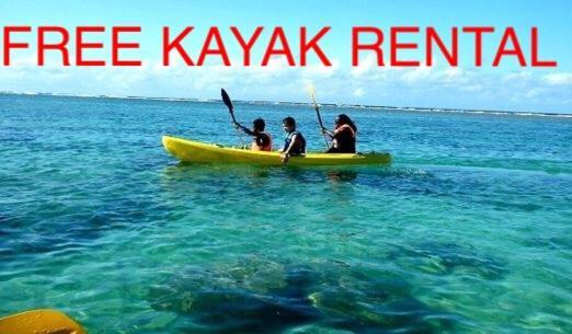 Ken'S Beachfront Cafe & Lodge, Bl2, Oceanfront And Free Canoe Rental Onna Bagian luar foto