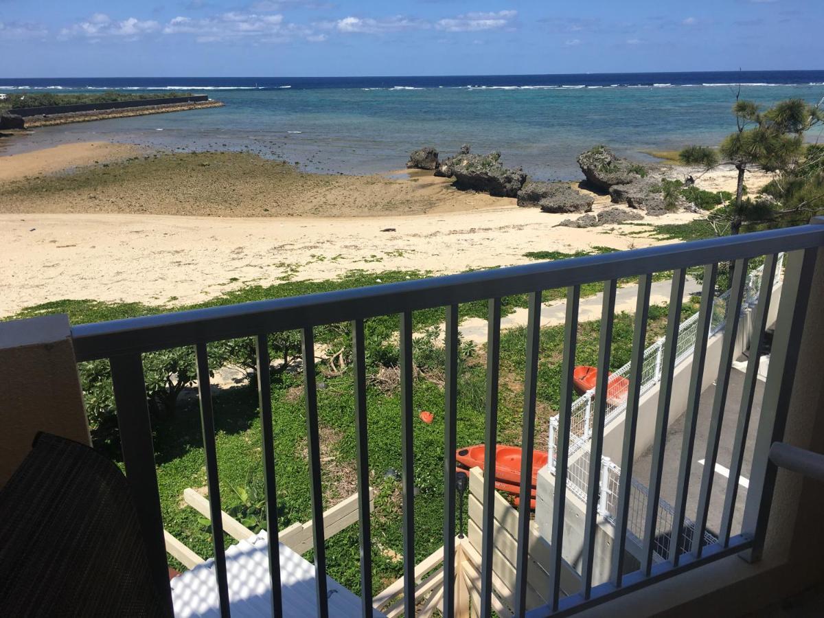 Ken'S Beachfront Cafe & Lodge, Bl2, Oceanfront And Free Canoe Rental Onna Bagian luar foto