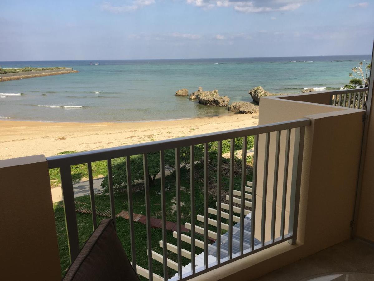 Ken'S Beachfront Cafe & Lodge, Bl2, Oceanfront And Free Canoe Rental Onna Bagian luar foto