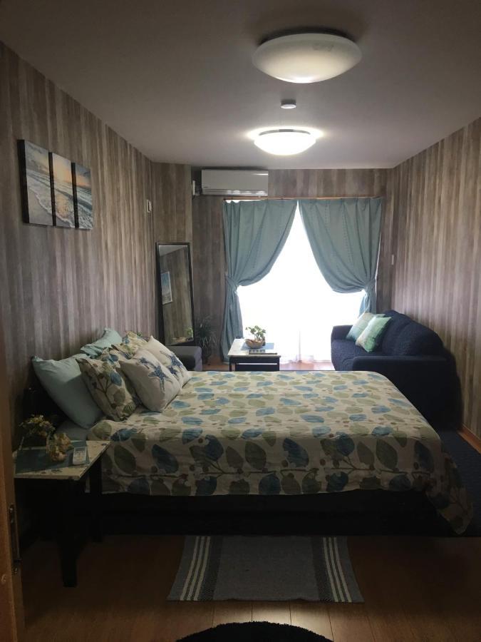 Ken'S Beachfront Cafe & Lodge, Bl2, Oceanfront And Free Canoe Rental Onna Bagian luar foto